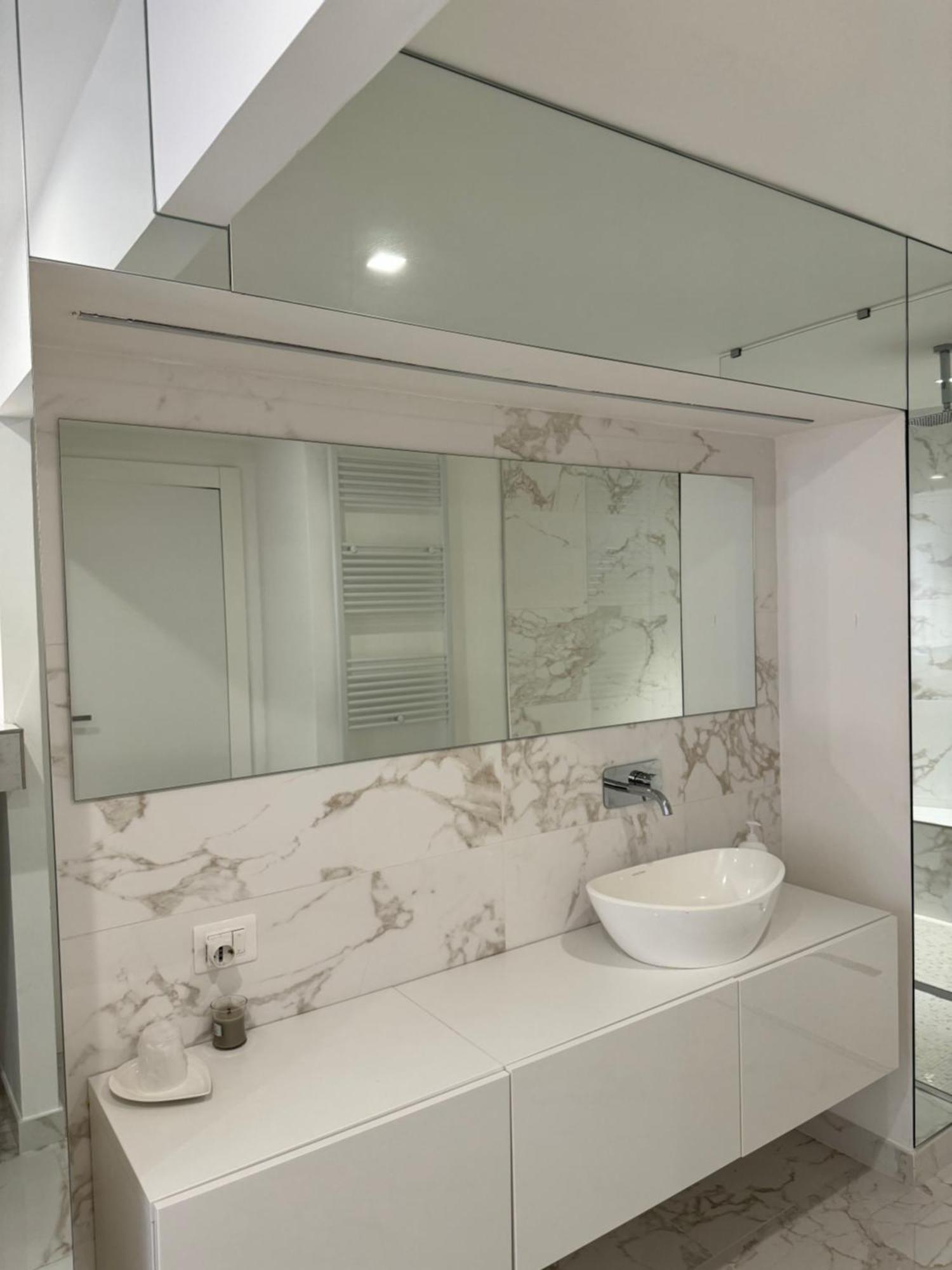 Re House Suite & Deluxe Apartament 아스콜리피체노 외부 사진