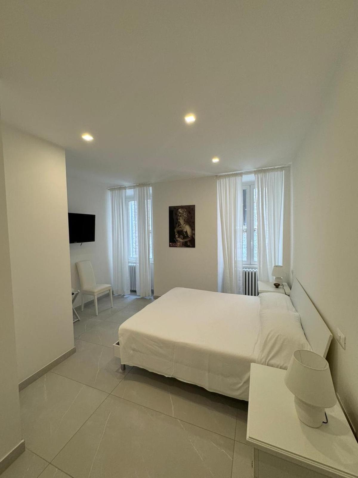 Re House Suite & Deluxe Apartament 아스콜리피체노 외부 사진